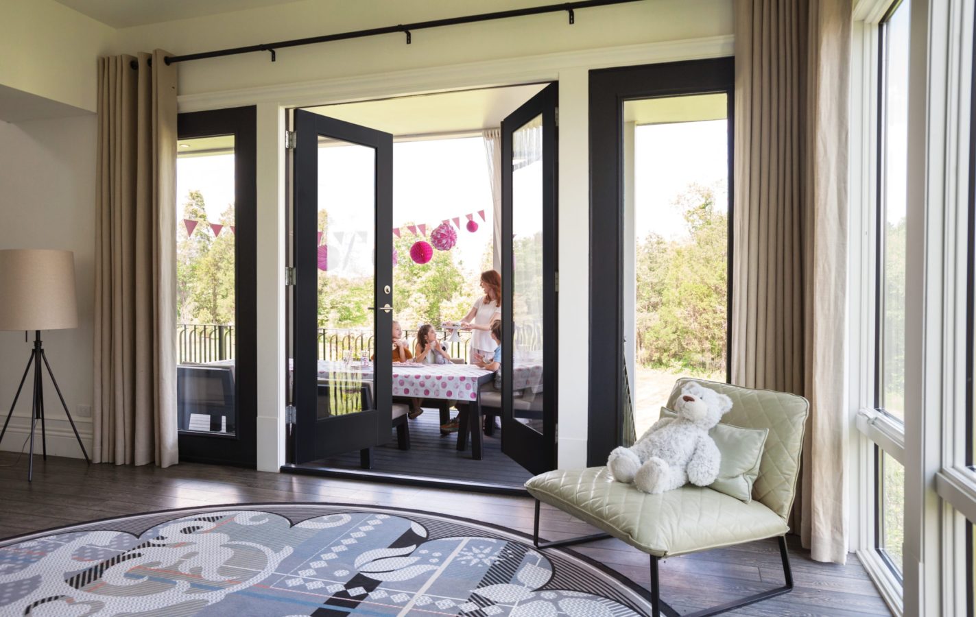 Bwi Dist ExteriorDoors | BWI Distribution